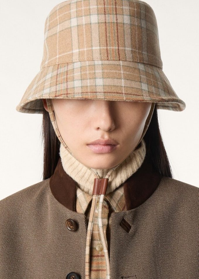 Agata Bucket Hat