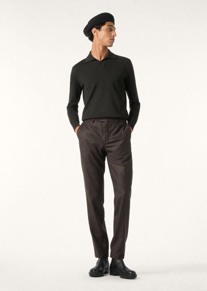 Buttonless Polo-shirt