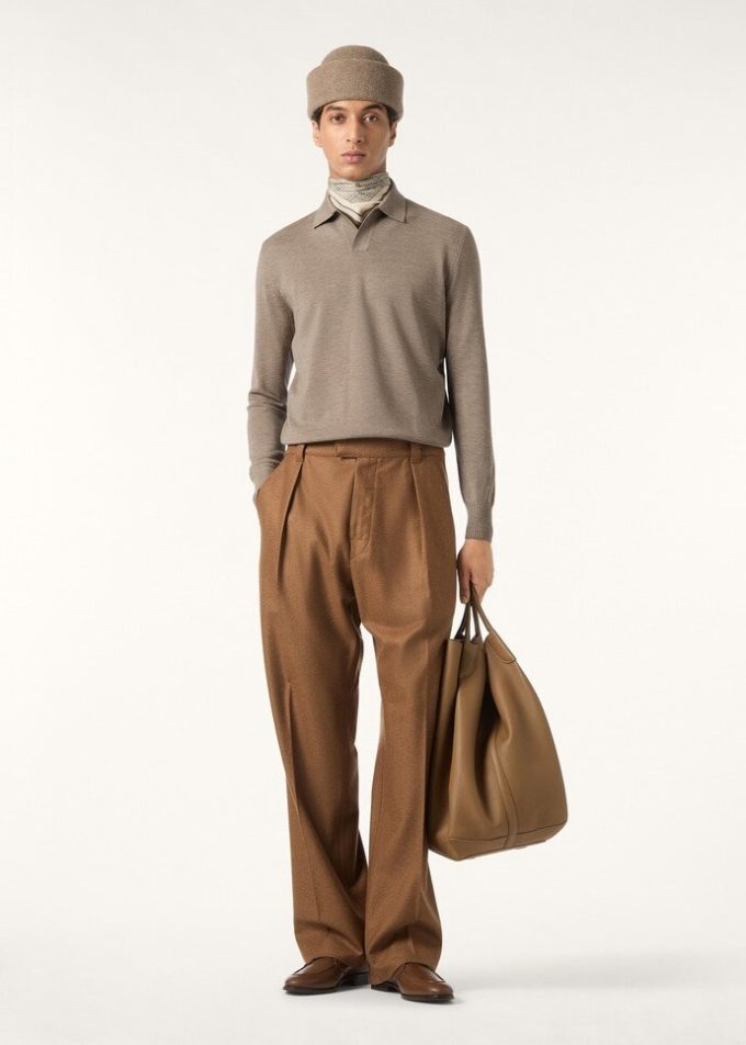 Buttonless Polo-shirt