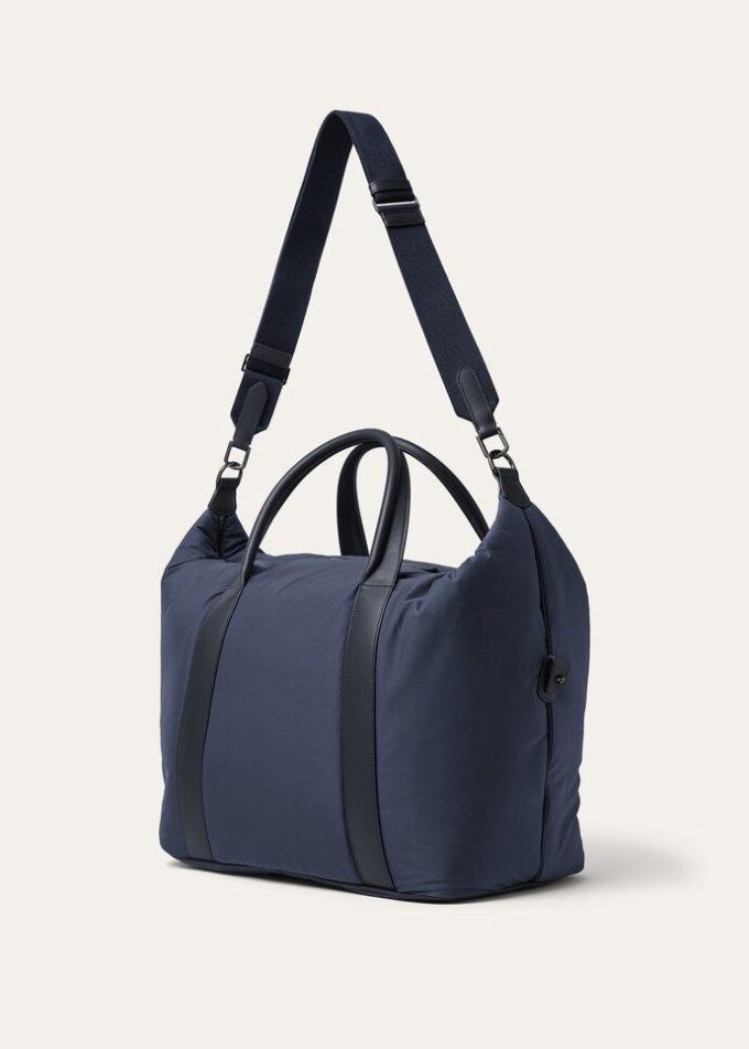 Medium Wind Duffle Bag