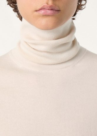 Neo Piuma Turtleneck