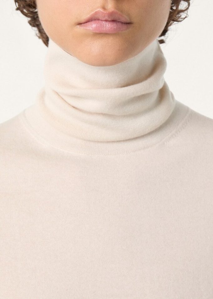Neo Piuma Turtleneck