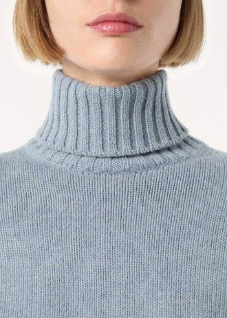 Parksville Turtleneck