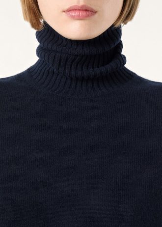 Parksville Turtleneck
