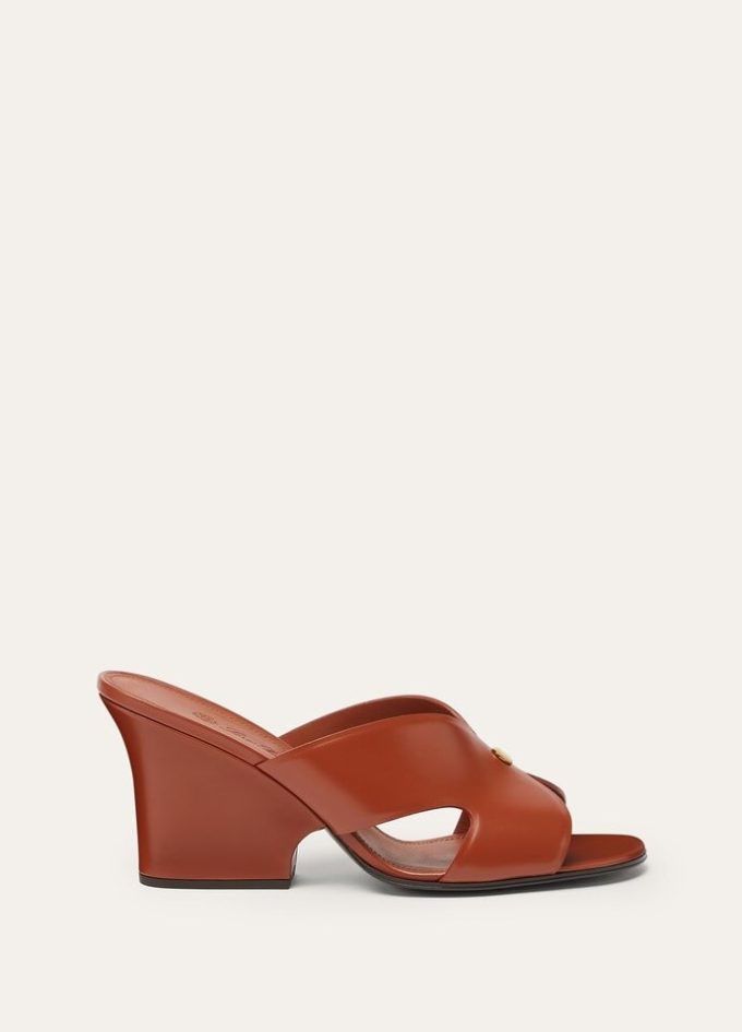 Vera Sandal
