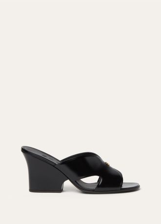 Vera Sandal