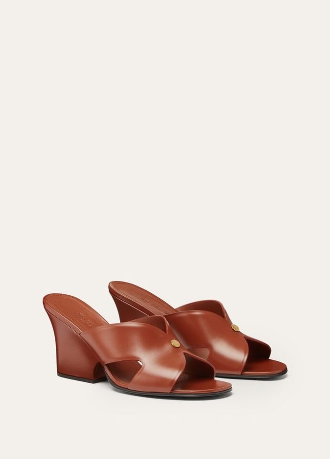 Vera Sandal