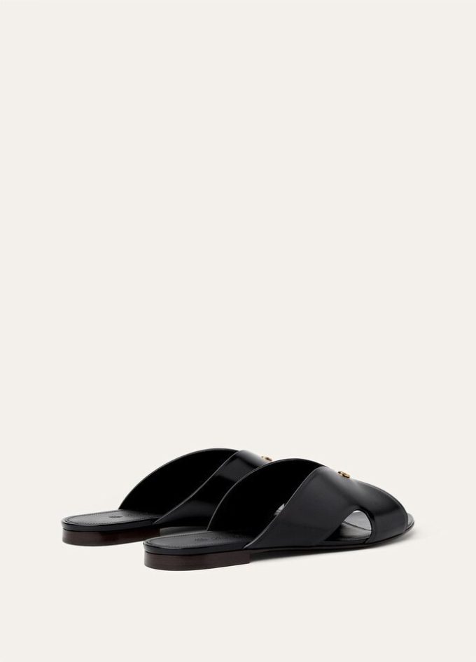 Vera Sandal