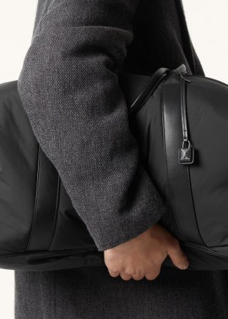 Wind Duffle bag